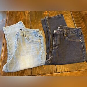 d. jeans Women's capri Jeans - Light and Dark Blue